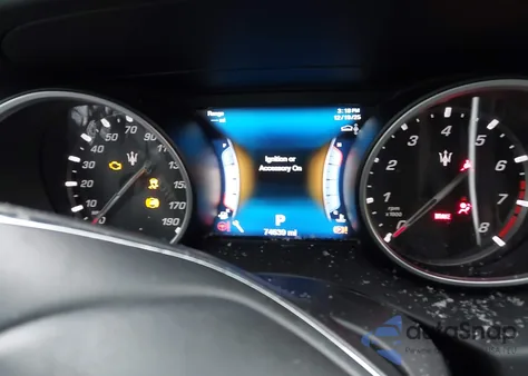 2017 Maserati Levante S из США, поврежденный, VIN ZN661YUA6HX212010